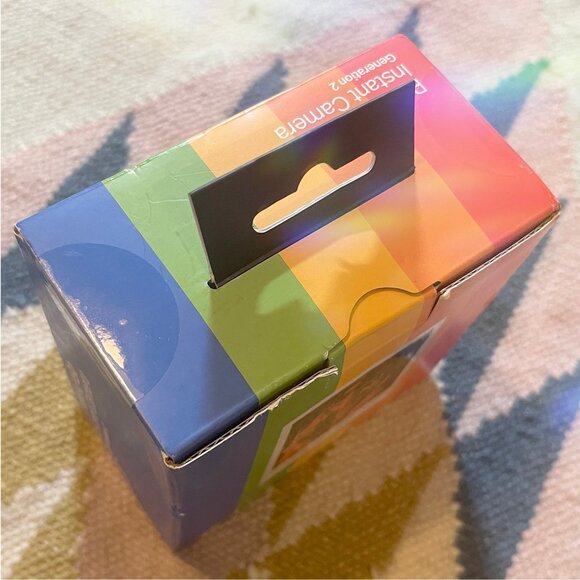 *BNIB* Polaroid Go Clip Bundle - Mini Instant Film Camera - Black - Picture 2 of 3